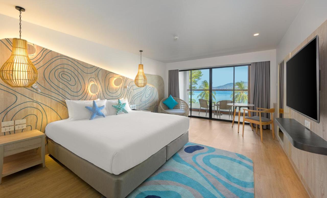 Liv Hotel Phuket Patong Beachfront Exterior foto