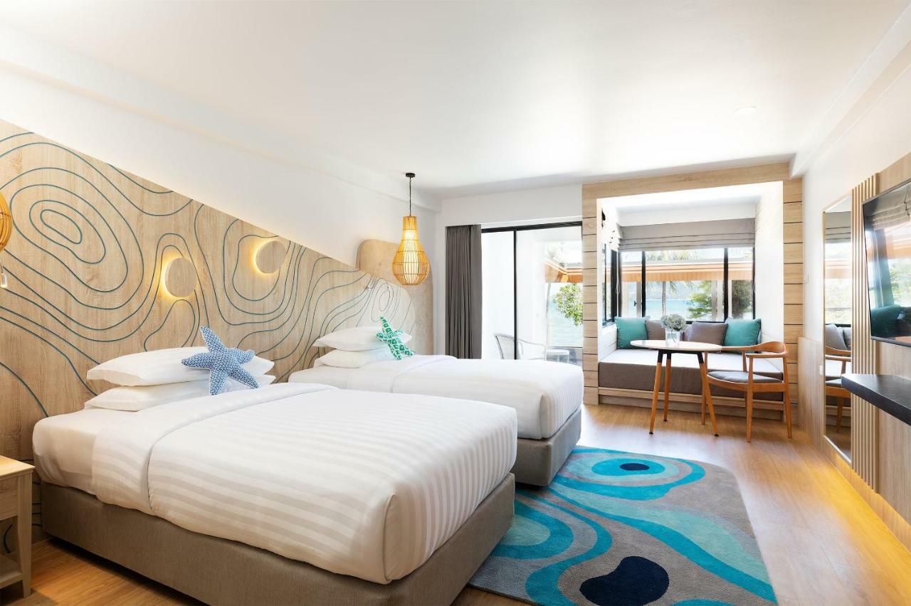 Liv Hotel Phuket Patong Beachfront Exterior foto