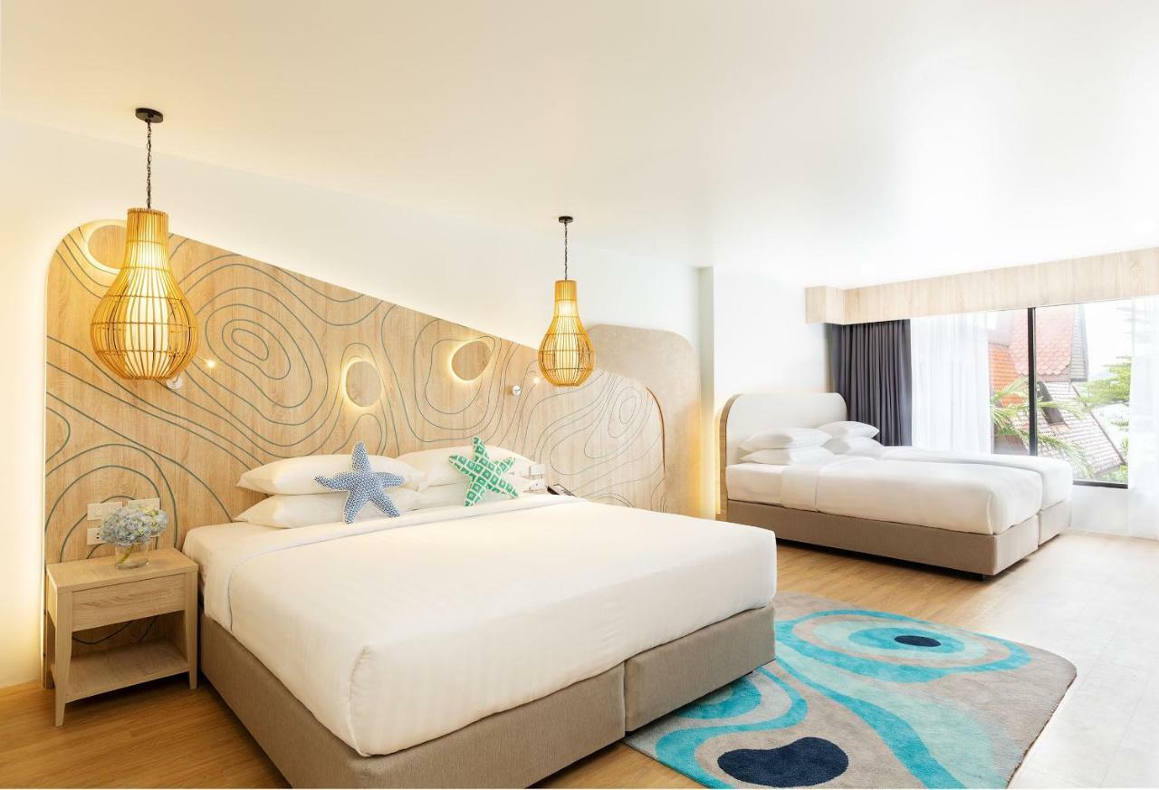 Liv Hotel Phuket Patong Beachfront Exterior foto